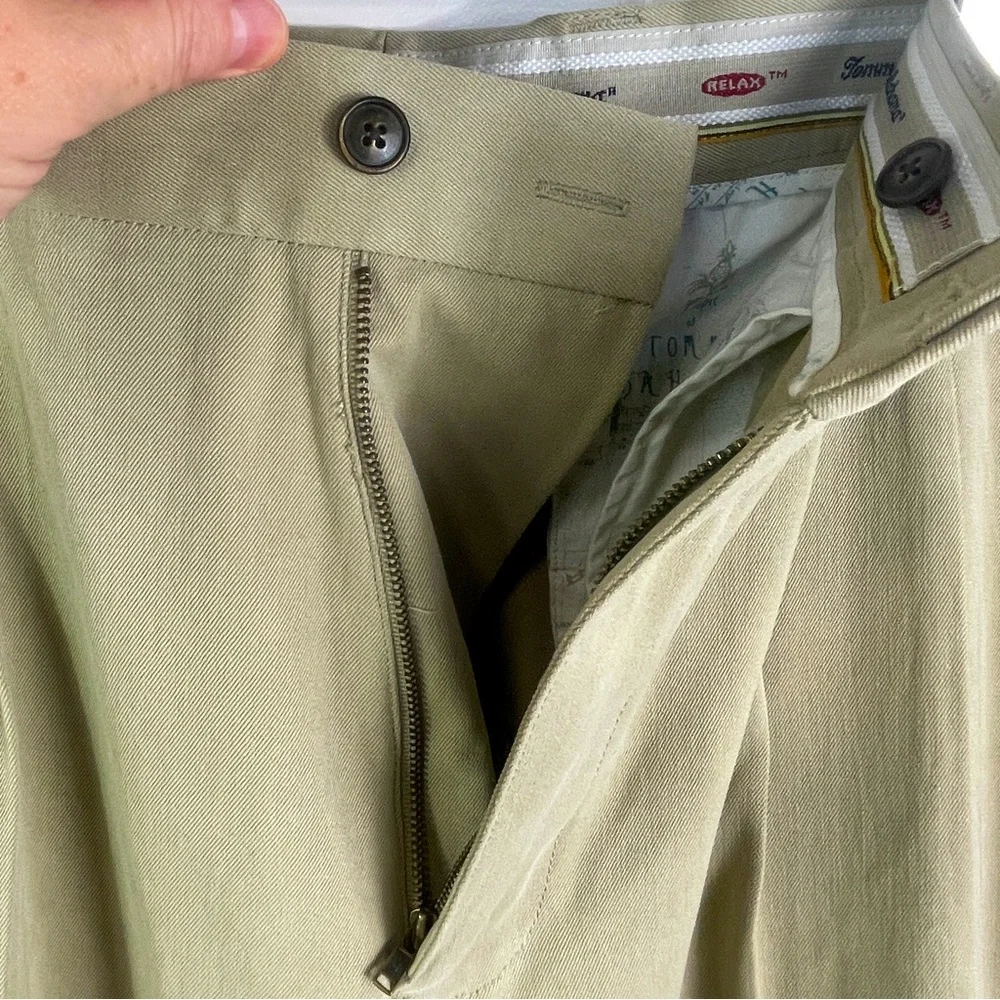 Tommy Bahama 100% Silk Chino Pants Tan Relaxed Fit Men’s 36x30